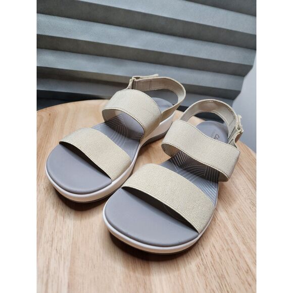 Clarks Arla Jacory Sandals Women's size 10 Wide Soft Gold - Picture 7 of 9